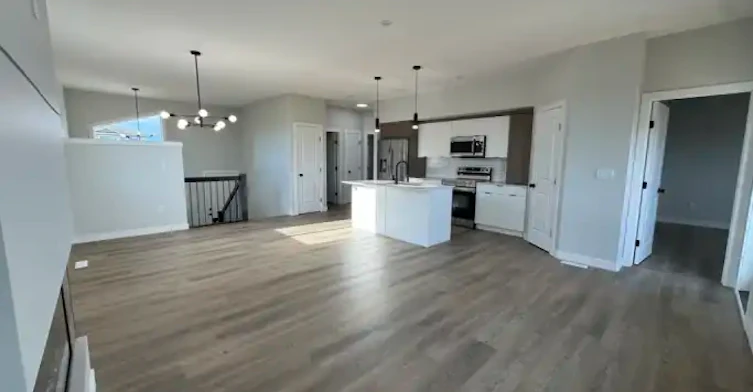 10210 128 Avenue, Grande Prairie, AB, T8V 6T1 - 5