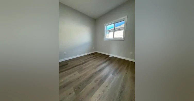 10210 128 Avenue, Grande Prairie, AB, T8V 6T1 - 9