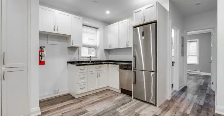 421 Danforth Avenue, Toronto, ON, M4K 1P1 - 11