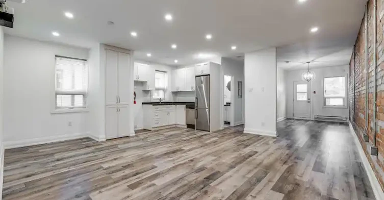421 Danforth Avenue, Toronto, ON, M4K 1P1