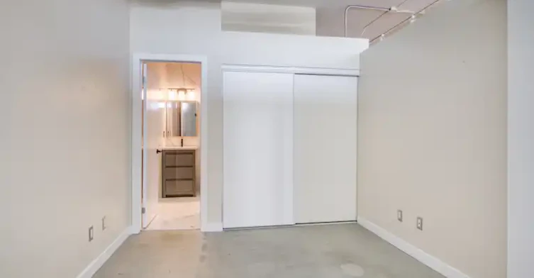 2 Fieldway Road, Toronto, ON, M8Z 0B9 - 17