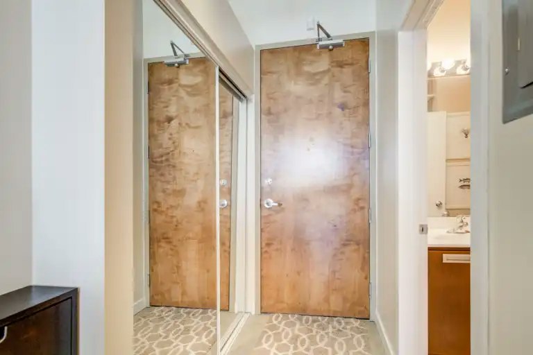 2 Fieldway Road, Toronto, ON, M8Z 0B9 - 4