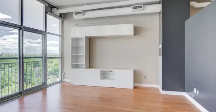 2 Fieldway Road, Toronto, ON, M8Z 0B9 - 9