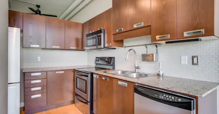 2 Fieldway Road, Toronto, ON, M8Z 0B9 - 10
