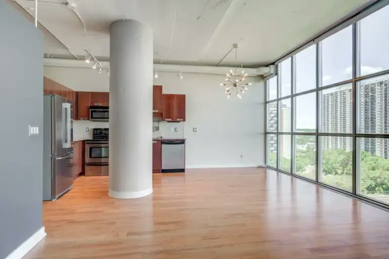 2 Fieldway Road, Toronto, ON, M8Z 0B9 - 7