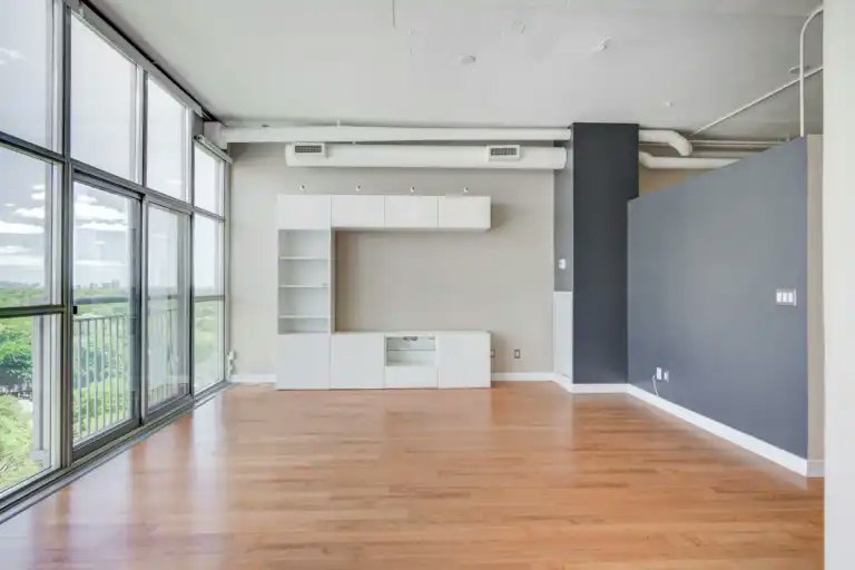 2 Fieldway Road, Toronto, ON, M8Z 0B9 - 8