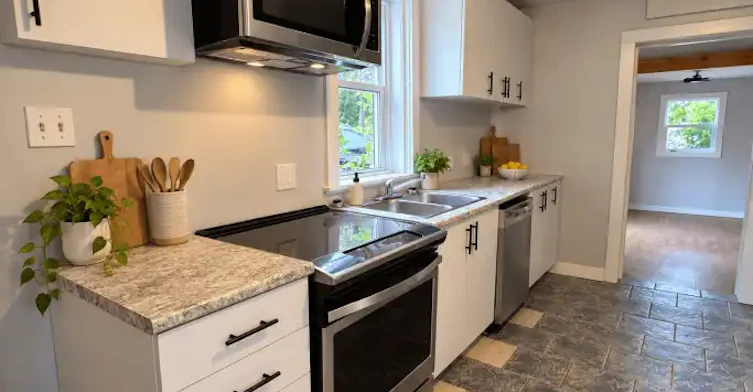 467 Rubidge Street, Peterborough, ON, K9H 4E6 - 2