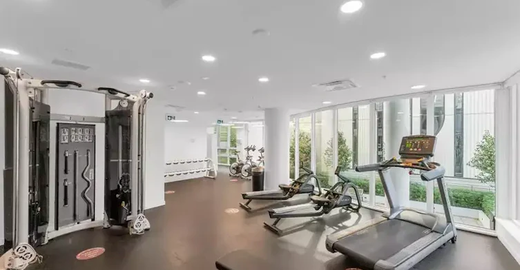 13438 Central Avenue, Surrey, BC, V3T 0N2 - 9