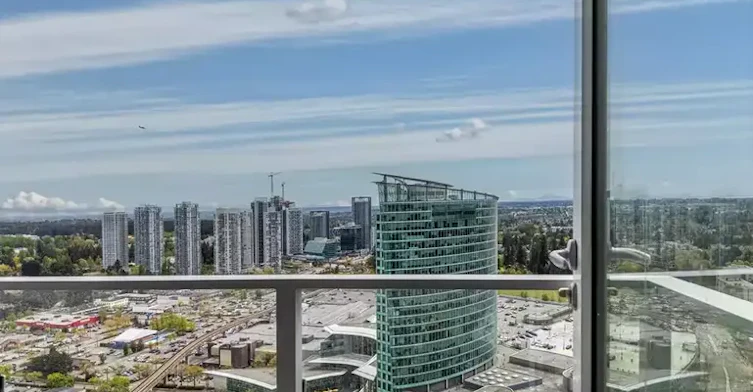 13438 Central Avenue, Surrey, BC, V3T 0N2 - 6