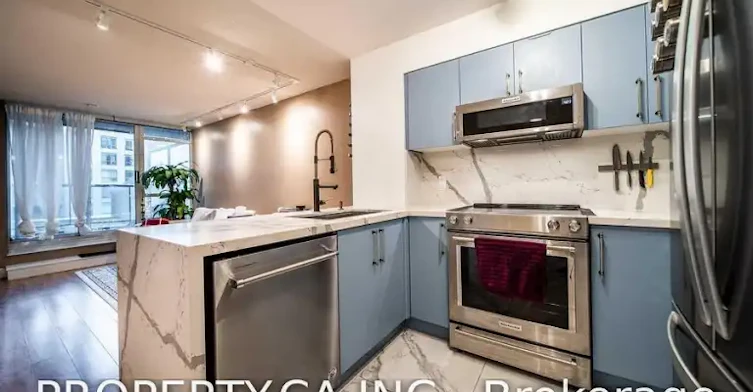 219 Fort York Boulevard, Toronto, ON, M5V 1B1