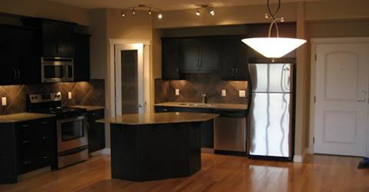 12408 15 Avenue Southwest, Edmonton, AB, T6W 1X2 - 2
