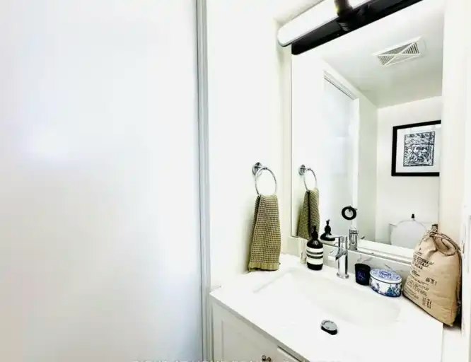 38 Dan Leckie Way, Toronto, ON, M5V 2V6 - 19