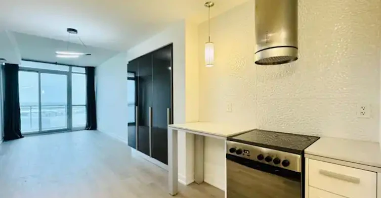 38 Dan Leckie Way, Toronto, ON, M5V 2V6 - 4