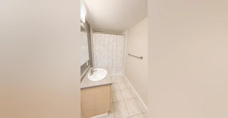 9730 106 Street, Edmonton, AB, T5K 1B7 - 8