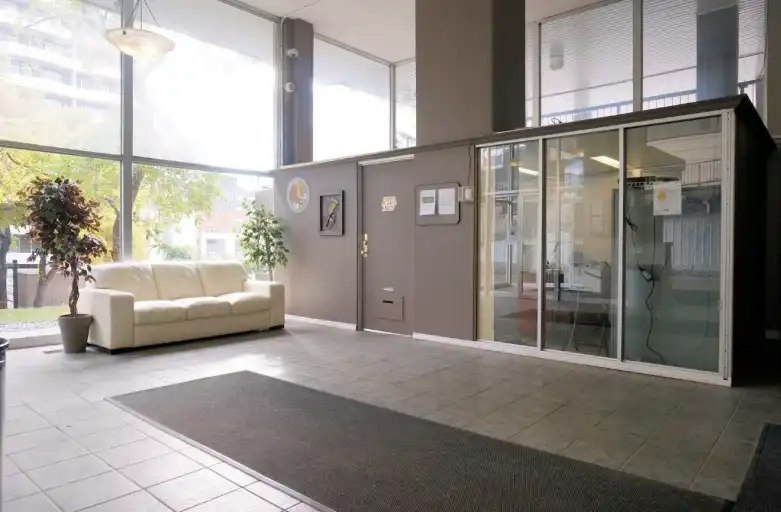 9730 106 Street, Edmonton, AB, T5K 1B7 - 4