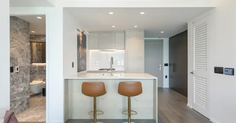 1408 Robson Street, Vancouver, BC, V6G 0E6 - 5