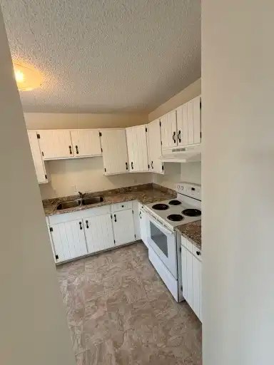 4928 59 Street, Innisfail, AB, T4G 1R8 - 3