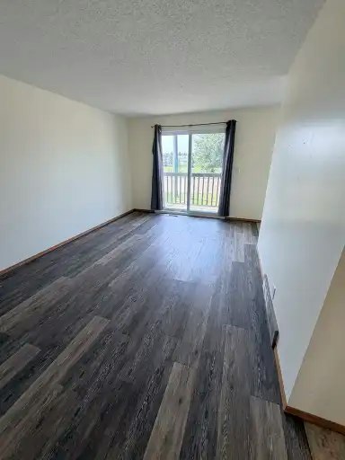 4928 59 Street, Innisfail, AB, T4G 1R8