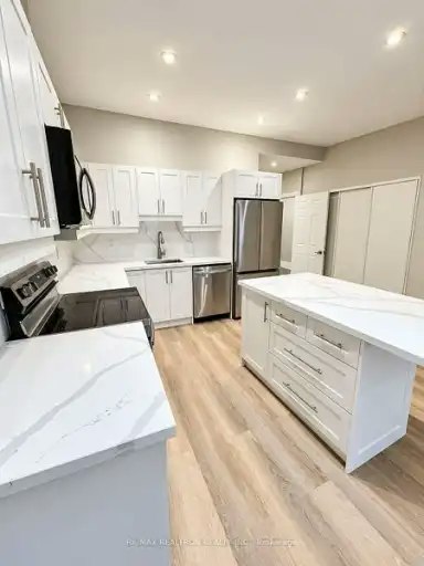 2157 Danforth Avenue, Toronto, ON, M4C 1K2 - 2