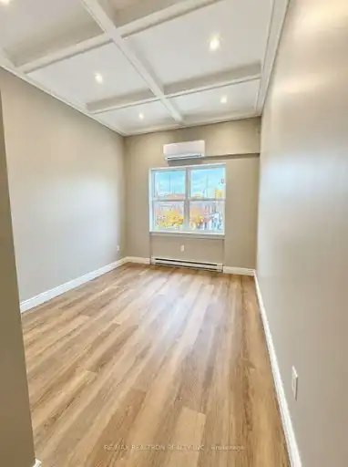 2157 Danforth Avenue, Toronto, ON, M4C 1K2 - 12