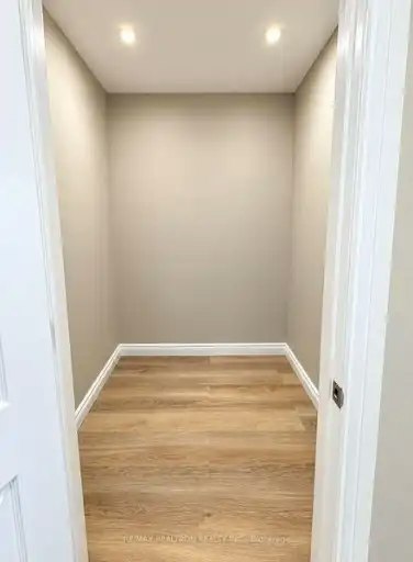 2157 Danforth Avenue, Toronto, ON, M4C 1K2 - 6