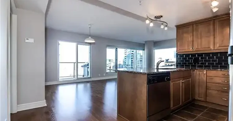 920 5 Avenue Southwest, Calgary, AB - 2