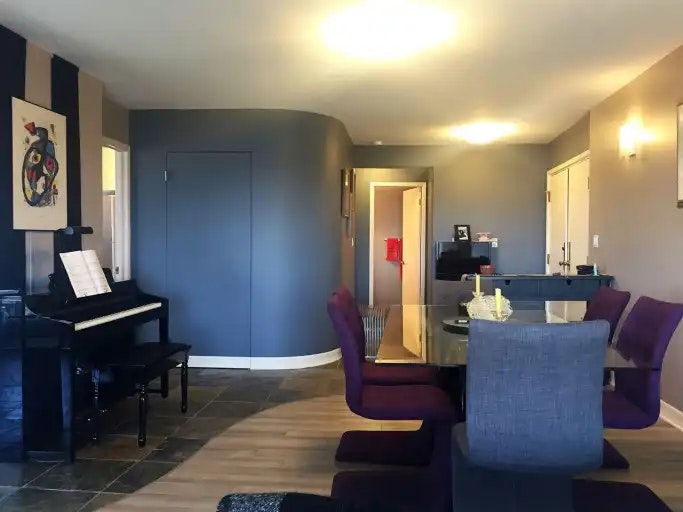 11503 100 Avenue Northwest, Edmonton, AB, T5K 2K7 - 8