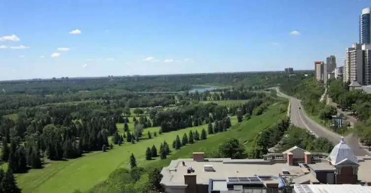 11503 100 Avenue Northwest, Edmonton, AB, T5K 2K7 - 9
