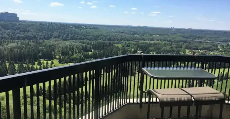 11503 100 Avenue Northwest, Edmonton, AB, T5K 2K7 - 2