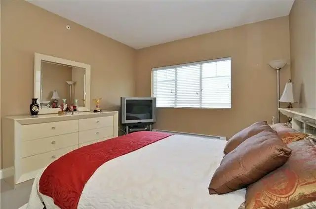 22150 Dewdney Trunk Road, Maple Ridge, BC, V2X 3H6 - 8