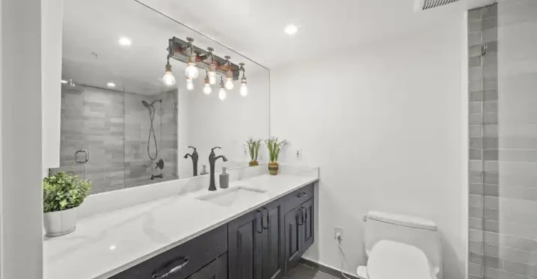 1111 Haro Street, Vancouver, BC, V6E 1E3 - 14