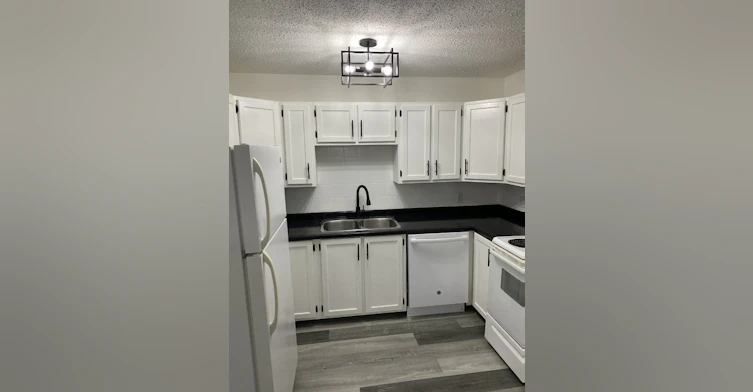 905 9 Street, Cold Lake, AB, T9M 1H8