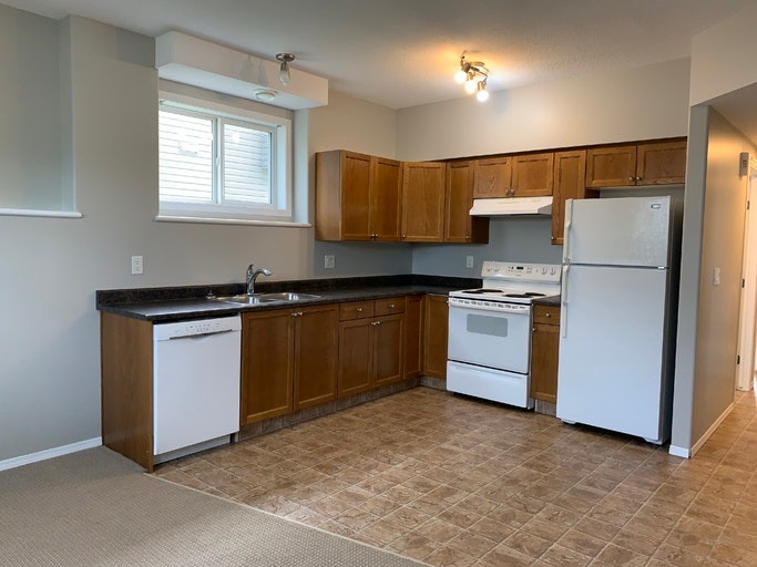 6630 89 Street, Grande Prairie, AB, T8W 2X9
