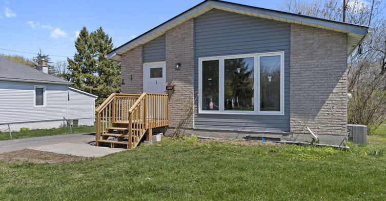 1199 Montreal Street, Kingston, ON, K7K 3K9