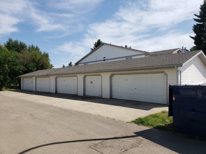 4805 48 Street, Leduc, AB, T9E 6P4 - 3
