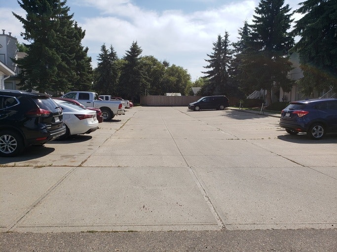 4805 48 Street, Leduc, AB, T9E 6P4 - 4