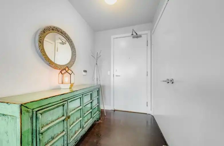 100 Western Battery Road, Toronto, ON, M6K 3S2 - 4