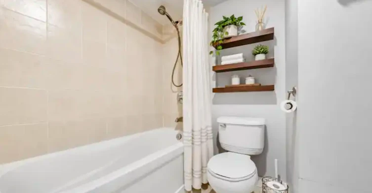100 Western Battery Road, Toronto, ON, M6K 3S2 - 9