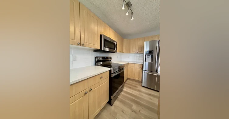 207 85 Street Southwest, Edmonton, AB, T6X 1G7 - 10