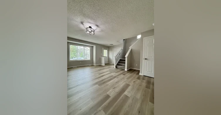 207 85 Street Southwest, Edmonton, AB, T6X 1G7 - 5
