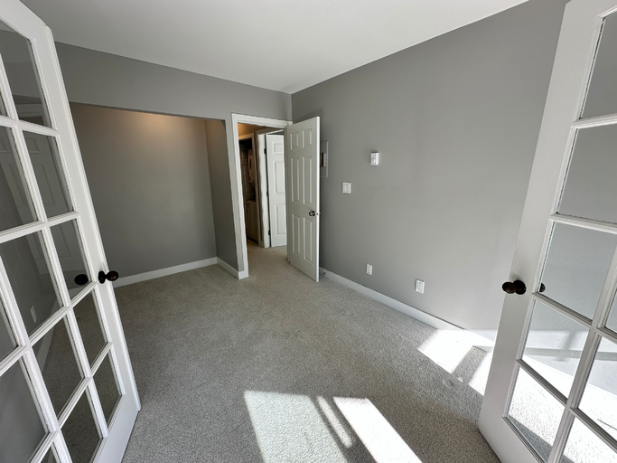 4323 Gallant Avenue, North Vancouver, BC, V7G 1L2 - 13