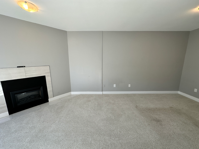 4323 Gallant Avenue, North Vancouver, BC, V7G 1L2 - 9