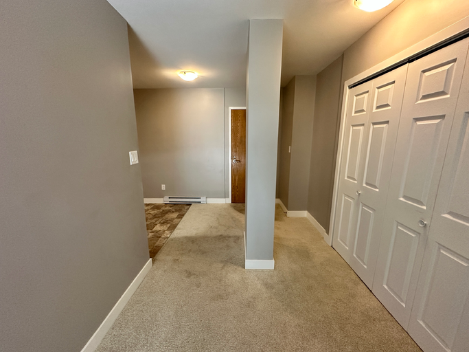 4323 Gallant Avenue, North Vancouver, BC, V7G 1L2 - 7