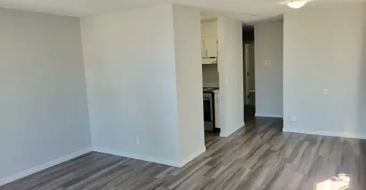 11837 106th Street, Edmonton, AB, T5G 2R2 - 8