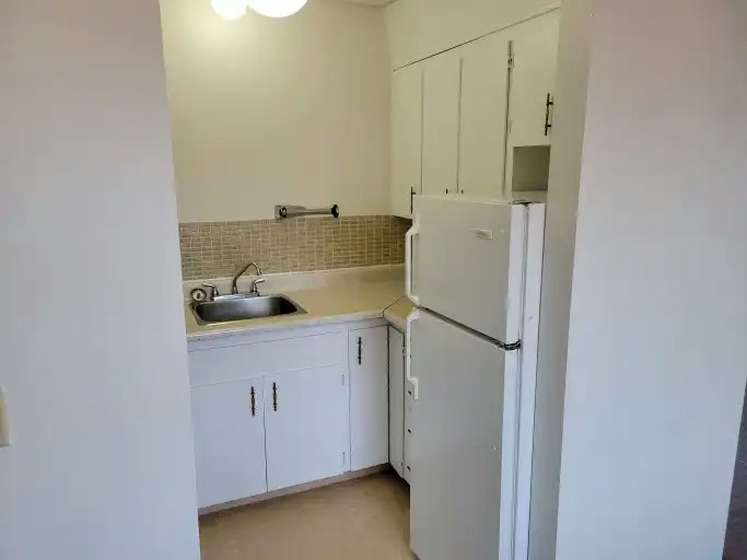11837 106th Street, Edmonton, AB, T5G 2R2 - 3