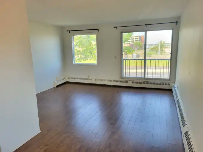 11837 106th Street, Edmonton, AB, T5G 2R2 - 13