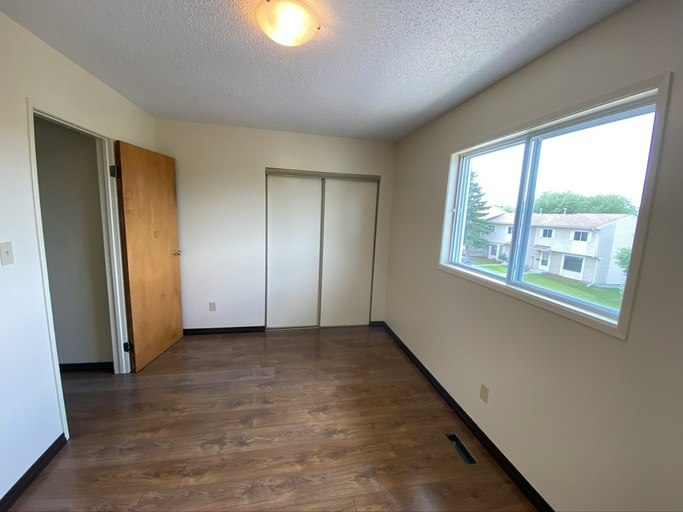 5104 54 Avenue, Cold Lake, AB, T9M 1W8 - 6