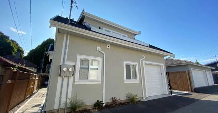 6404 Dumfries Street, Vancouver, BC, V5P 3B4