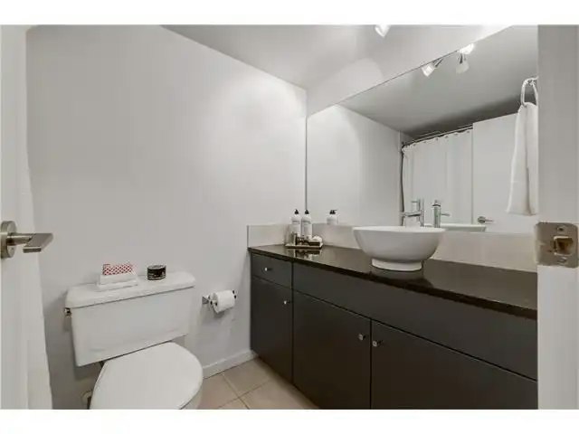 1209 6 Street Southwest, Calgary, AB, T2R 0Z5 - 15