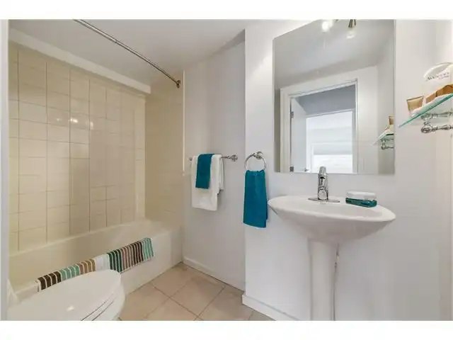 1209 6 Street Southwest, Calgary, AB, T2R 0Z5 - 18